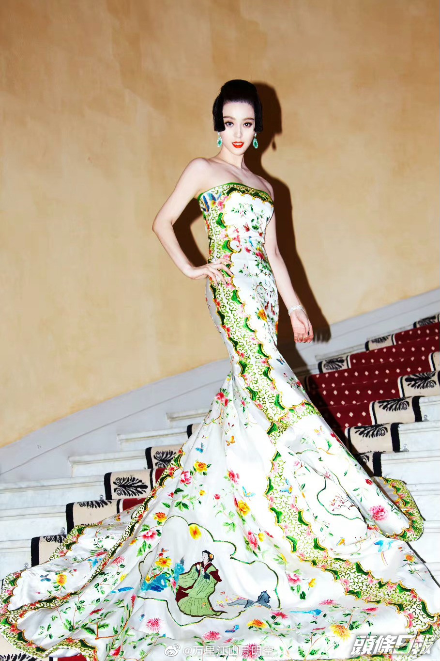 范冰冰多年來都是中國影視圈重要人物之一，早前有網民發現范冰冰出現在西班牙教科書，更被評為「中國最高薪名人」。